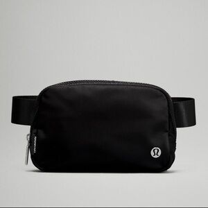Lululemon belt bag